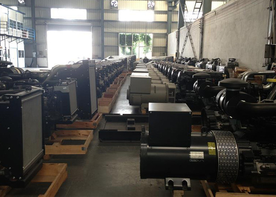 300KVA FPT ディーゼル発電機 スタムフォード / メック 変電器 不動産利用