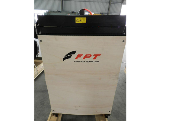 300KVA FPT ディーゼル発電機 スタムフォード / メック 変電器 不動産利用