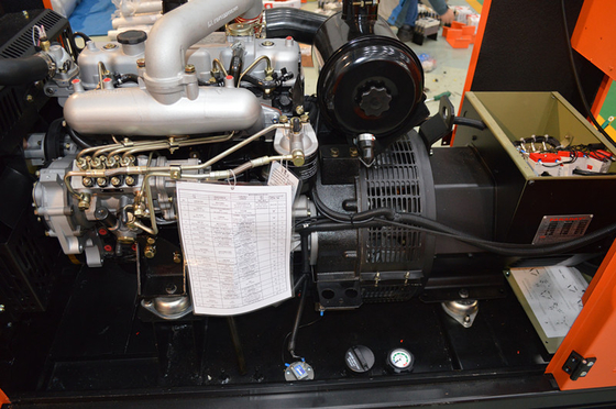 35KW ディーゼル Genset ISUZU エンジン 4JB1TA の自動開始 220/380V 負荷 8 時間の