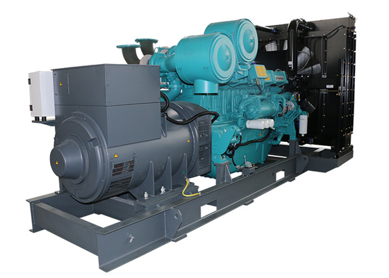 パーキンス発電機セット 水冷ディーゼル発電機 総電源800kW / 1000kVA