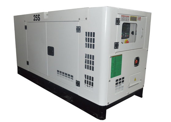 おおいが付いている100kw 125kva FPTイヴェコの三相ディーゼル発電機