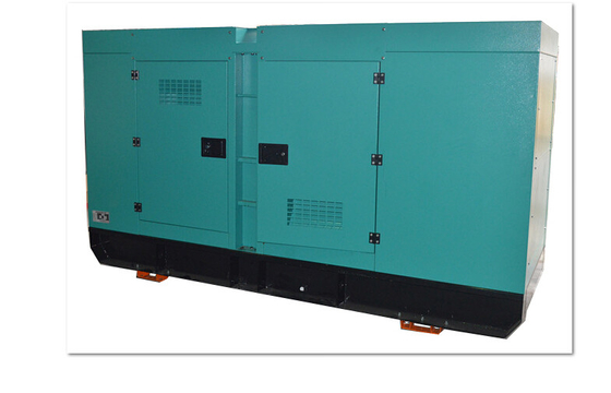 イヴェコ エンジンを搭載する冷却された125Kva 100Kw力の無声発電機セット マレーシアに水をまいて下さい